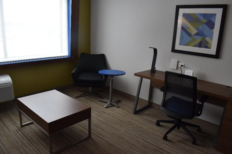 Express & - Boston South - By Ihg